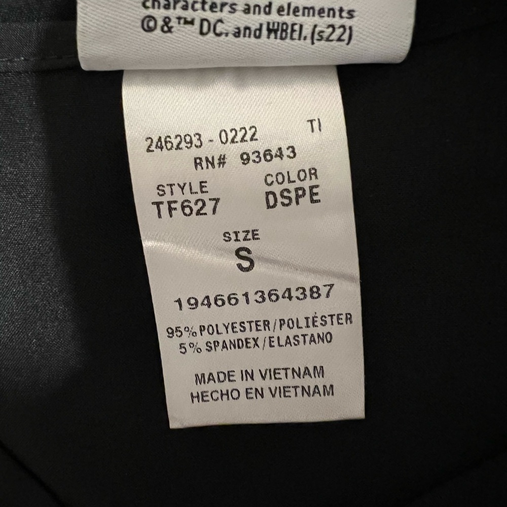 NWT SuperPets Cherokee Uniforms Scrubs Tooniforms V Neck Top Size Small - Picture 7 of 8